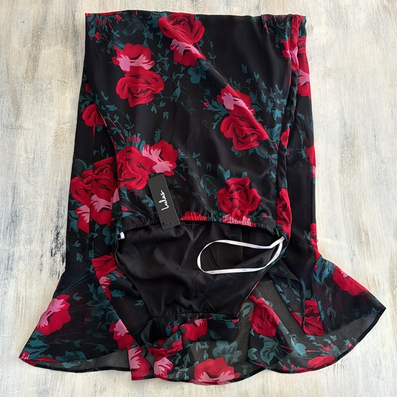 NWT XS Lulus Elegant Entrance Black Red Floral Print Halter Maxi Dress - Picture 4 of 4